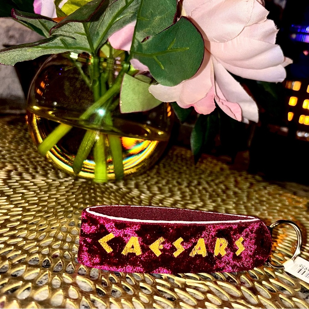 CAESAR “ Palace” MERLOT & GOLD VELVET / VELOUR Keychain. OS
